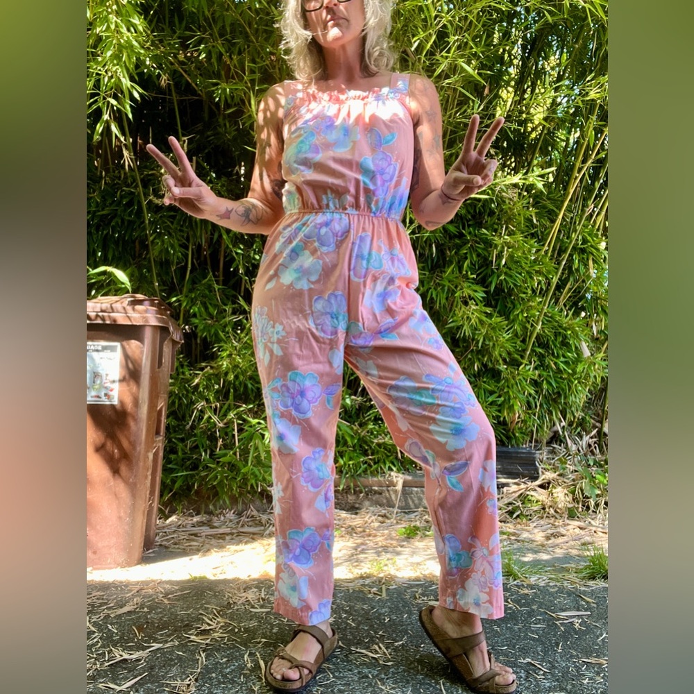1980’s vintage peachy floral tank jumpsuit women’s size medium